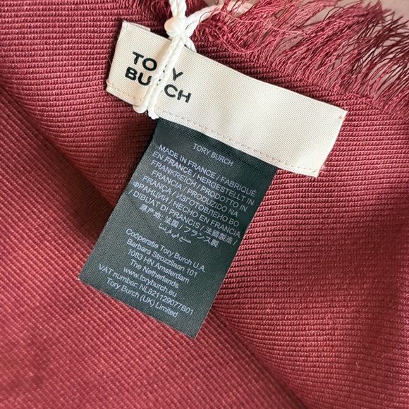 Tory Burch Monogram Jacquard Traveler Scarf Color Claret NWT - Picture 4 of 9